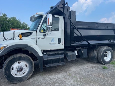 2008 International 7400 Truck